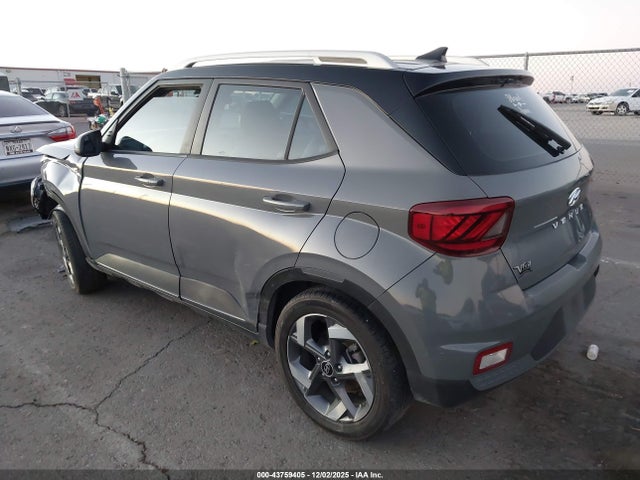 Hyundai Venue Limited 2022 KMHRC8A39NU133552 Image 3