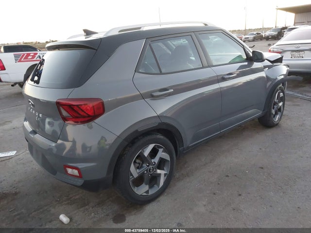 Hyundai Venue Limited 2022 KMHRC8A39NU133552 Image 4