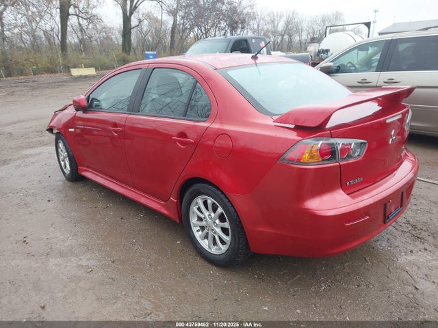 2011 MITSUBISHI LANCER JA32U2FU7BU005497 Photo 2