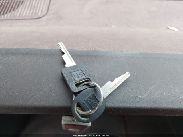 1990 GMC SIERRA 1GTFC24K5LE540329 Photo 10