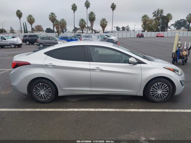 Hyundai ELANTRA SE 2016 5NPDH4AE9GH701919 Image 13