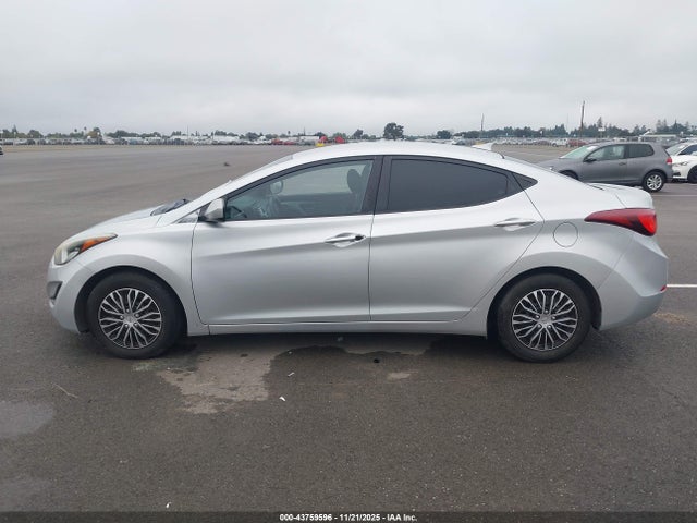 Hyundai ELANTRA SE 2016 5NPDH4AE9GH701919 Image 14