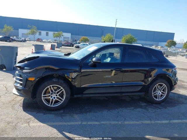 Porsche Macan 2020 WP1AA2A55LLB11586 Image 13