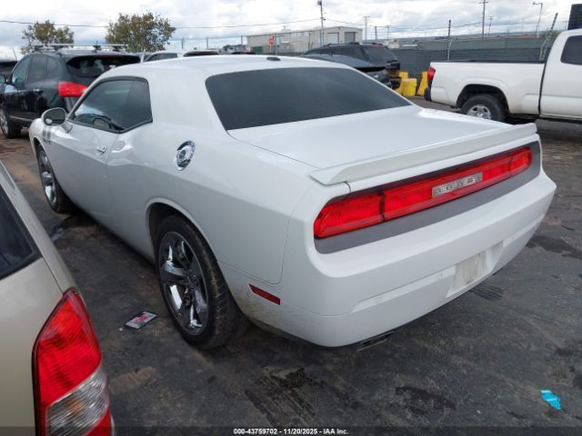 2013 DODGE CHALLENGER 2C3CDYBTXDH528223 Photo 2