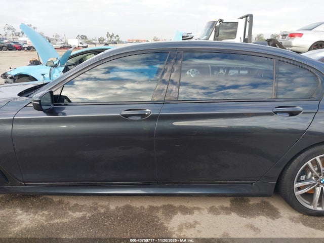 BMW 750i 2019 WBA7F0C57KGM24478 Image 14
