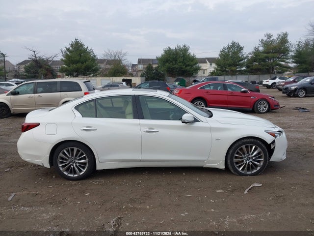 Продаж на аукціоні авто 2018 Infiniti Q50 3.0t Luxe, vin: JN1EV7AR5JM432058, номер лоту: 43759722
