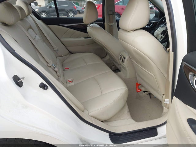 Продаж на аукціоні авто 2018 Infiniti Q50 3.0t Luxe, vin: JN1EV7AR5JM432058, номер лоту: 43759722