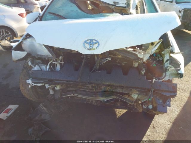 2017 TOYOTA SIENNA 5TDKZ3DC6HS813226 Photo 9