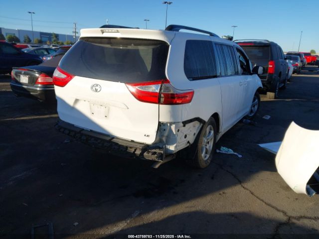 2017 TOYOTA SIENNA 5TDKZ3DC6HS813226 Photo 3