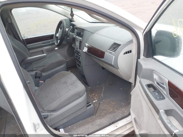 Продаж на аукціоні авто 2010 Chrysler Town & Country Touring, vin: 2A4RR5D15AR235637, номер лоту: 43759786