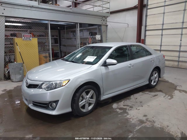 Toyota CAMRY SE 2014 4T1BF1FKXEU439532 Image 2