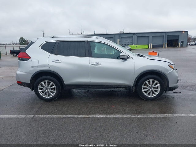 5N1AT2MV0HC877820 Nissan ROGUE SV