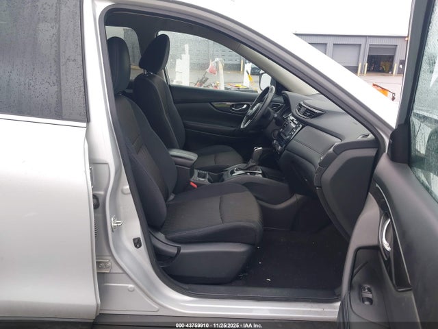 5N1AT2MV0HC877820 Nissan ROGUE SV