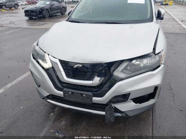 5N1AT2MV0HC877820 Nissan ROGUE SV