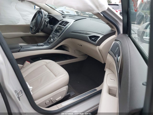 Продажа на аукционе авто 2019 Lincoln Mkz Reserve I, vin: 3LN6L5D95KR618145, номер лота: 43759926