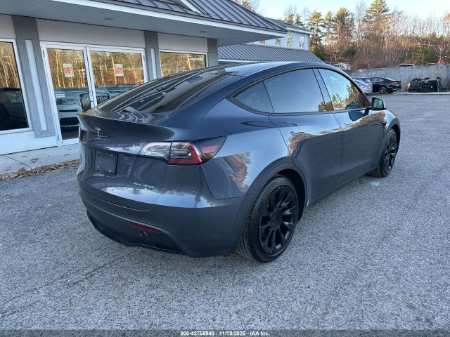 2021 TESLA MODEL Y 5YJYGAEE3MF144318 Photo 3