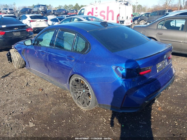 2022 BMW M3 WBS43AY02NFM47476 Photo 2