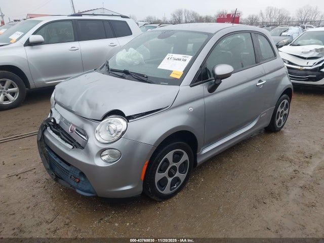 2015 FIAT 500E 3C3CFFGE9FT685390 Photo 1