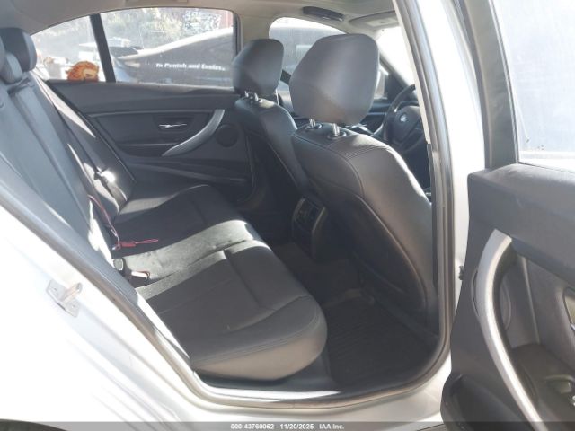 2017 BMW 320I WBA8A9C38HK864155 Photo 7