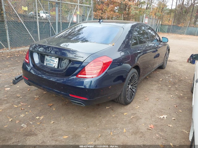 2015 MERCEDES-BENZ S 550 WDDUG8FB3FA134028 Photo 3