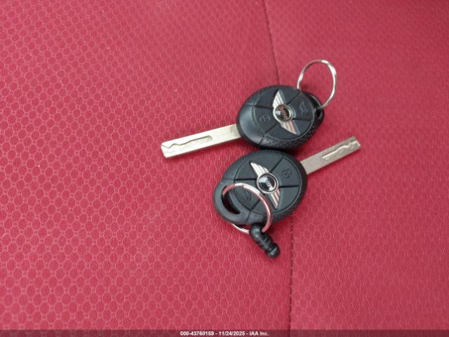 2005 MINI COOPER S WMWRE33445TD92947 Photo 10