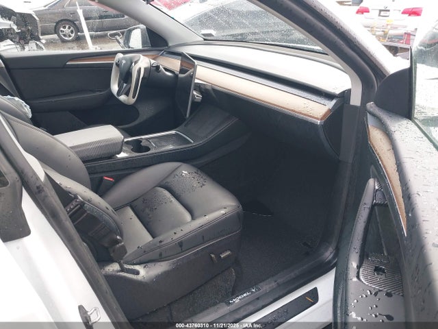 2024 TESLA MODEL Y 7SAYGDED4RF108883 Photo 4