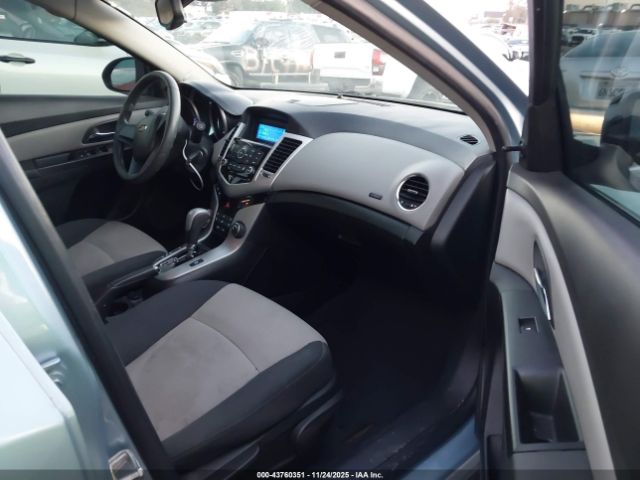 2011 CHEVROLET CRUZE 1G1PC5SH6B7103139 Photo 4