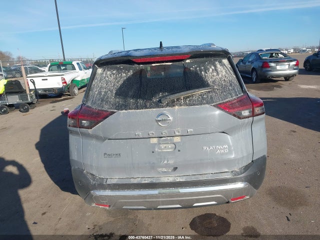 JN8AT3DD4MW301081 Nissan Rogue Platinum Intelligent Awd