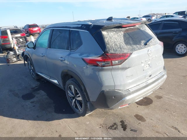 JN8AT3DD4MW301081 Nissan Rogue Platinum Intelligent Awd