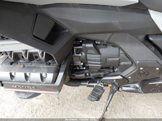 2021 HONDA GL1800 JH2SC7941MK300453 Photo 8