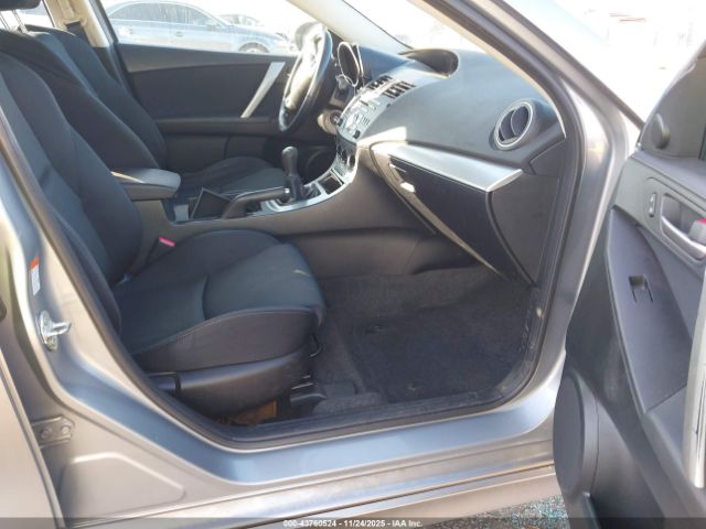 2011 MAZDA MAZDA3 JM1BL1K6XB1456351 Photo 4