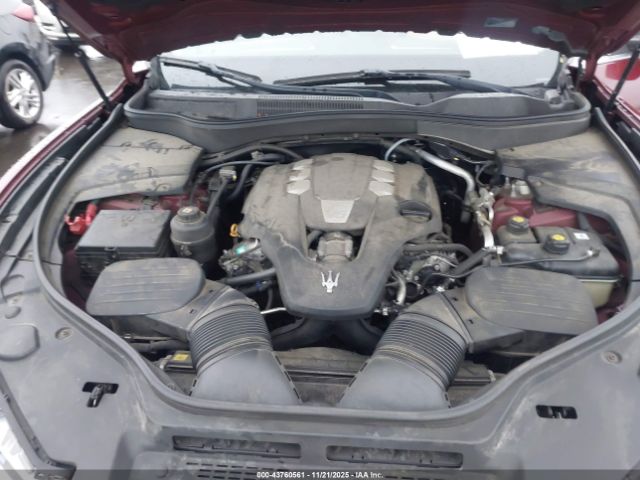 2017 MASERATI LEVANTE ZN661XUL5HX256561 Photo 9