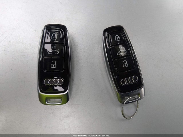 2025 AUDI S8 WAULSAF81SN002580 Photo 10