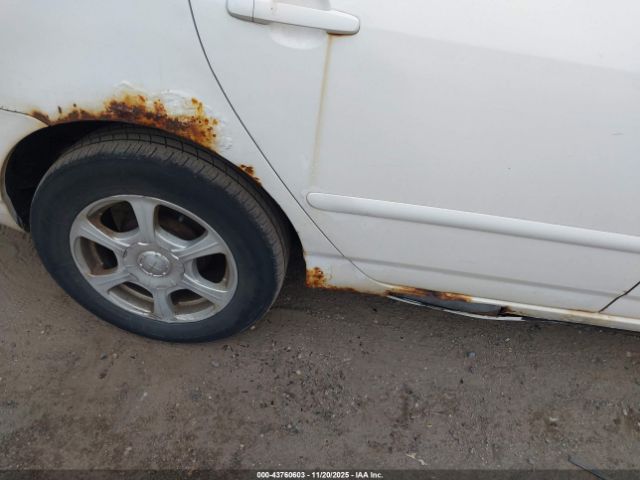 2004 TOYOTA COROLLA 1NXBR32E84Z266885 Photo 5