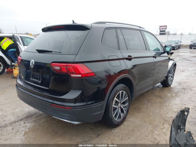 2021 VOLKSWAGEN TIGUAN 3VV1B7AX7MM041524 Photo 3