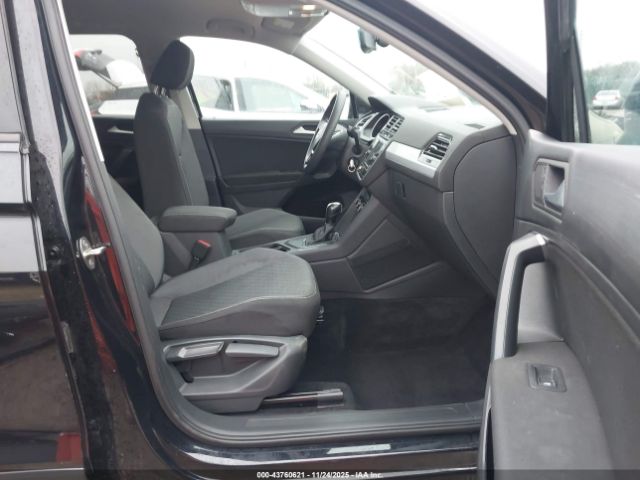 2021 VOLKSWAGEN TIGUAN 3VV1B7AX7MM041524 Photo 4