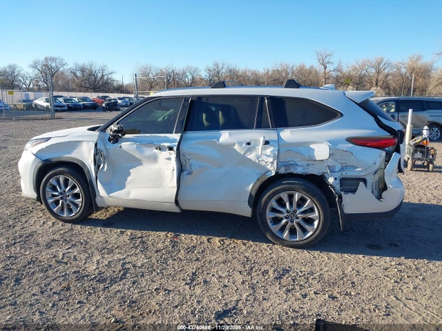 Toyota Highlander Limited 2021 5TDDZRBH5MS133869 Image 14