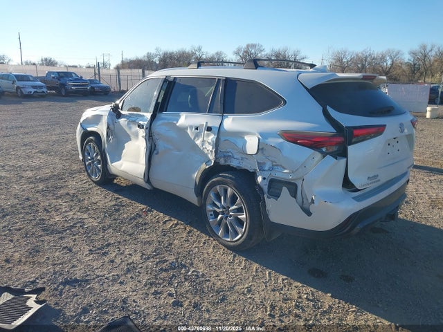 Toyota Highlander Limited 2021 5TDDZRBH5MS133869 Image 3