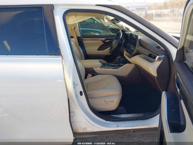 Toyota Highlander Limited 2021 5TDDZRBH5MS133869 Image 5