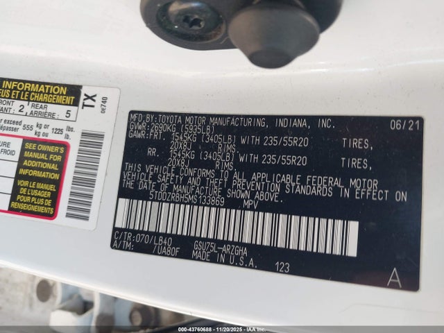 Toyota Highlander Limited 2021 5TDDZRBH5MS133869 Image 9