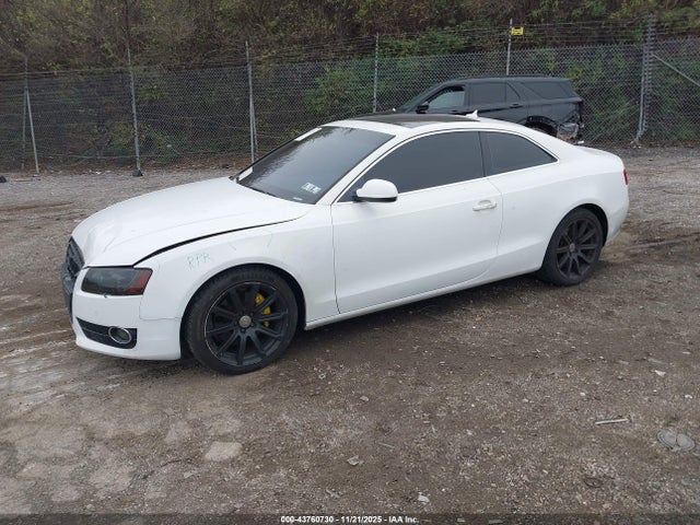 2011 AUDI A5 WAULFAFR5BA083930 Photo 1