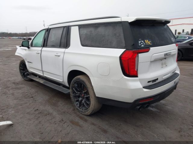 2022 GMC YUKON XL 1GKS2JKL5NR208379 Photo 2