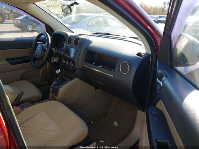2011 JEEP COMPASS 1J4NT1FB8BD198084 Photo 4