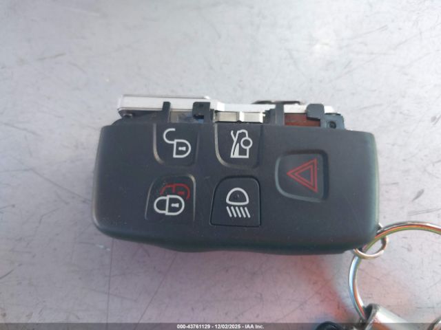 2020 JAGUAR XF SAJBE4GX6LCY85393 Photo 10