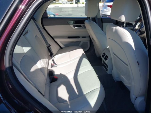 2020 JAGUAR XF SAJBE4GX6LCY85393 Photo 7