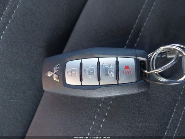 2025 MITSUBISHI OUTLANDER JA4J4VA89SZ035882 Photo 10