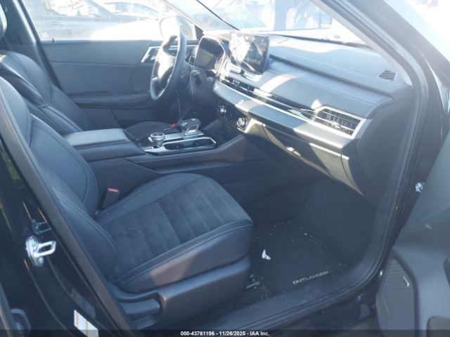 2025 MITSUBISHI OUTLANDER JA4J4VA89SZ035882 Photo 4