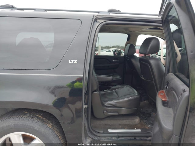 2009 CHEVROLET SUBURBAN 1500 1GNFC36039R182142 Photo 7