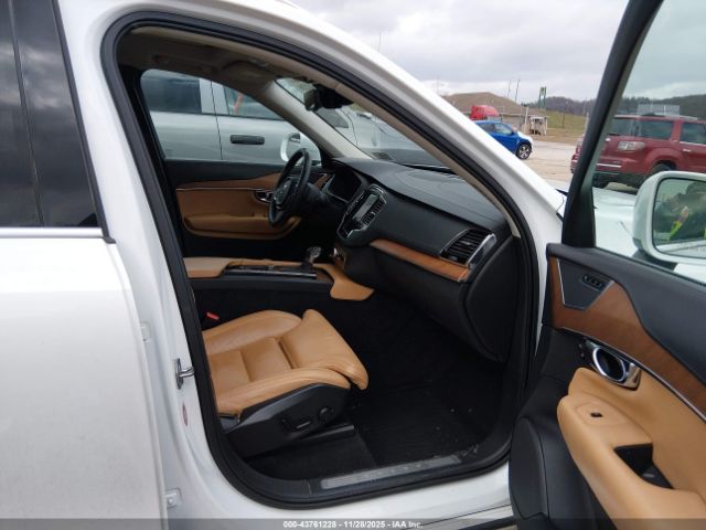 2016 VOLVO XC90 YV4A22PL6G1034598 Photo 4