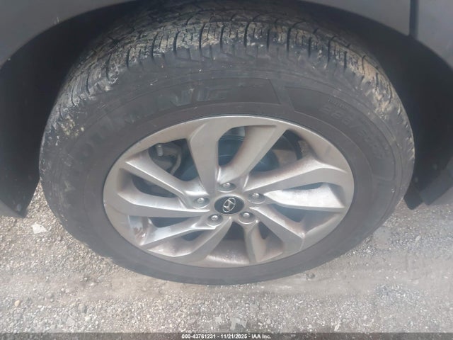 KM8J3CA41JU744291 Hyundai TUCSON SEL
